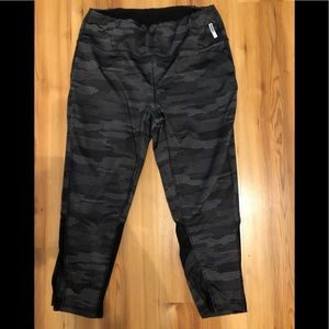 RBX workout leggings capris